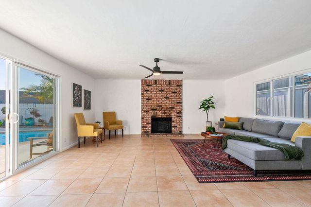 1519 Kurtz Street, Oceanside, CA 92054