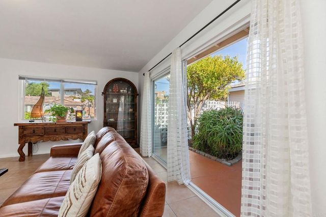 1519 Kurtz Street, Oceanside, CA 92054