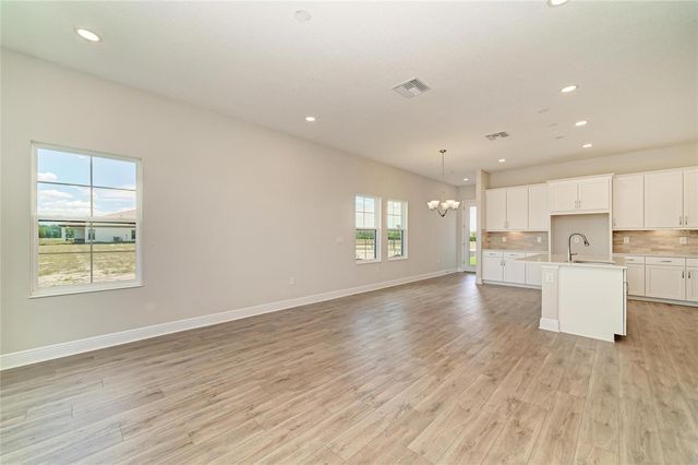 35517 STABLETON LANE, Zephyrhills, FL 33541