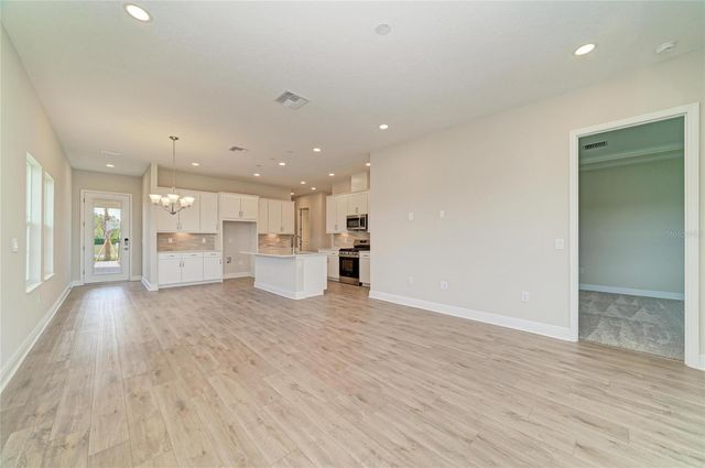 35517 STABLETON LANE, Zephyrhills, FL 33541