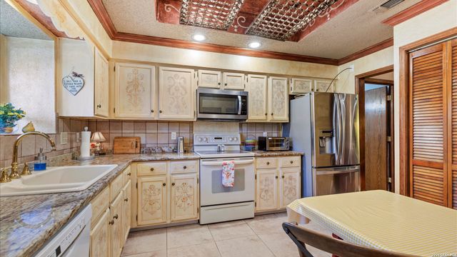 5820 Archwood, San Antonio, TX 78239