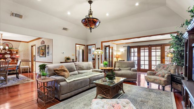 5820 Archwood, San Antonio, TX 78239