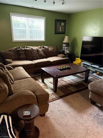 3015 Konnoak Drive, Winston-salem, NC 27127