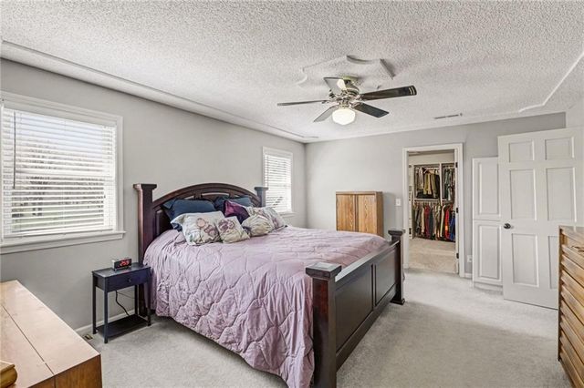 16930 Grandview Street, Overland Park, KS 66085