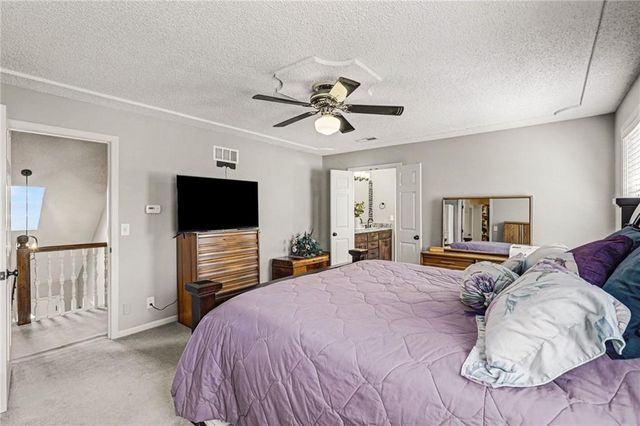 16930 Grandview Street, Overland Park, KS 66085