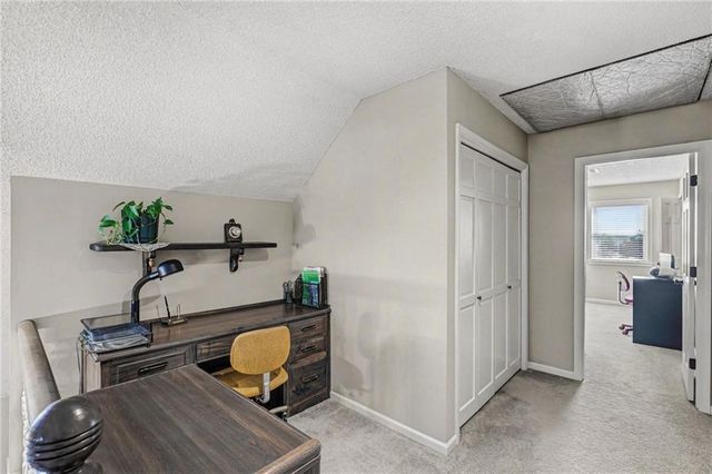 16930 Grandview Street, Overland Park, KS 66085