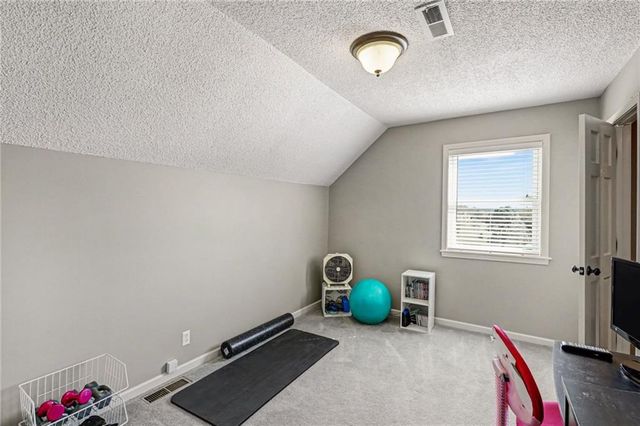 16930 Grandview Street, Overland Park, KS 66085