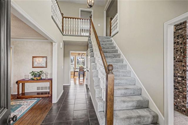 16930 Grandview Street, Overland Park, KS 66085