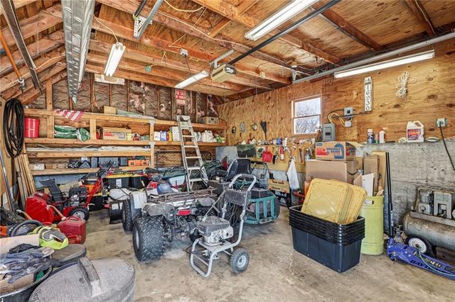 16930 Grandview Street, Overland Park, KS 66085