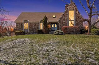 16930 Grandview Street, Overland Park, KS 66085