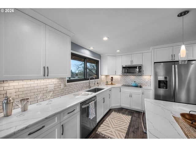 3917 LIEDTKE Way, Washougal, WA 98671