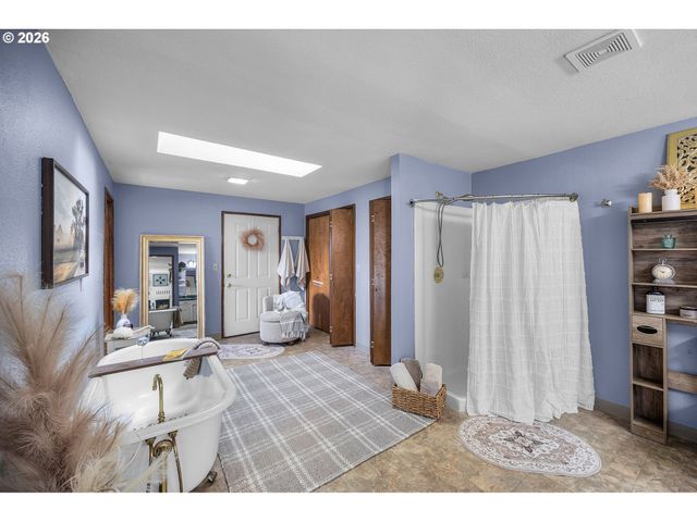 3917 LIEDTKE Way, Washougal, WA 98671