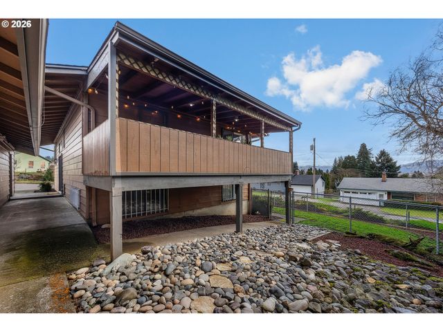 3917 LIEDTKE Way, Washougal, WA 98671