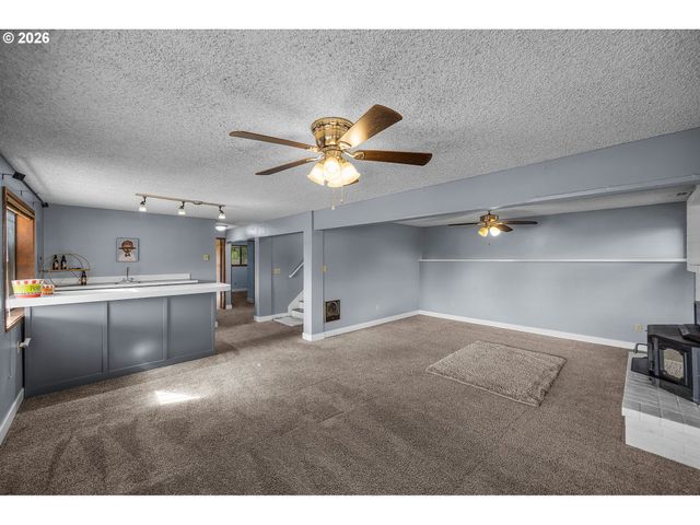 3917 LIEDTKE Way, Washougal, WA 98671