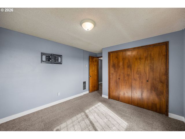 3917 LIEDTKE Way, Washougal, WA 98671