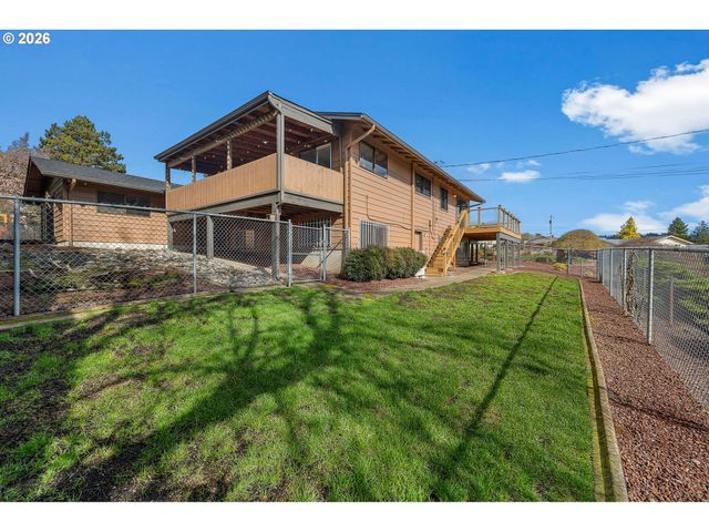 3917 LIEDTKE Way, Washougal, WA 98671