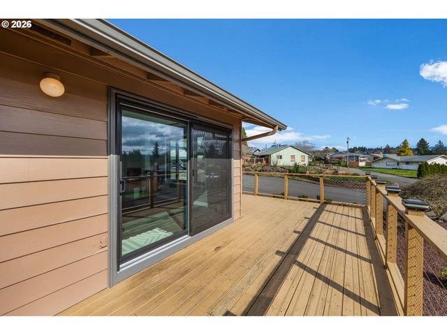 3917 LIEDTKE Way, Washougal, WA 98671