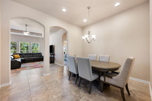 8113 Cannon CT, Lago Vista, TX 78645