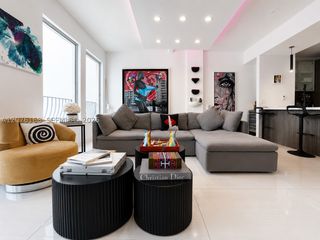 3700 Island Blvd C402, Aventura, FL 33160