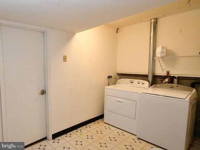 19107 PERRY ST, Triangle, VA 22172
