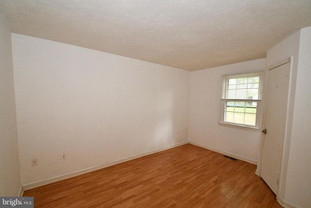 19107 PERRY ST, Triangle, VA 22172
