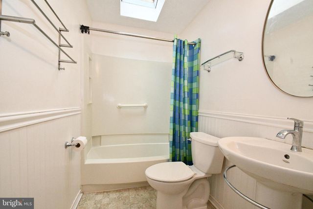 19107 PERRY ST, Triangle, VA 22172