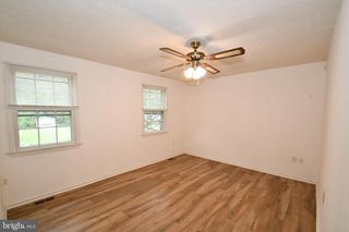 19107 PERRY ST, Triangle, VA 22172