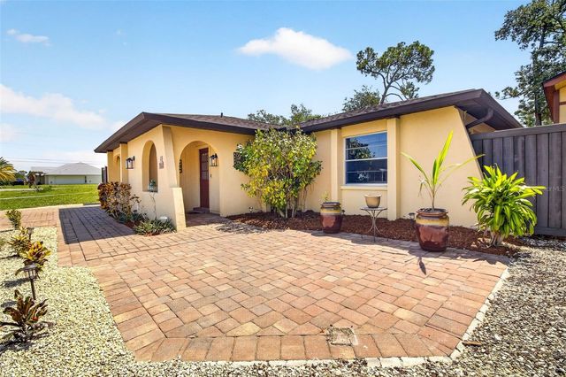 1018 KENSINGTON STREET, Port Charlotte, FL 33952