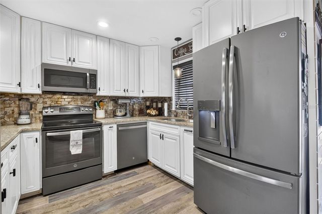 1018 KENSINGTON STREET, Port Charlotte, FL 33952