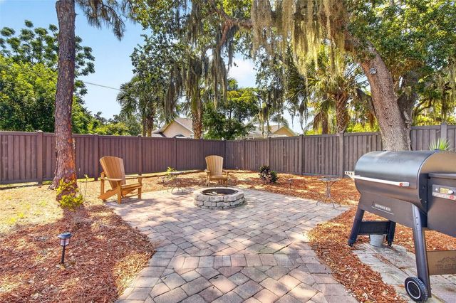 1018 KENSINGTON STREET, Port Charlotte, FL 33952
