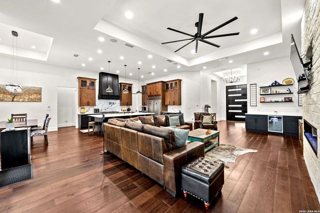 721 Timber Bluff, San Antonio, TX 78253