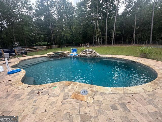 8275 Pea Ridge Road, Cornelia, GA 30531