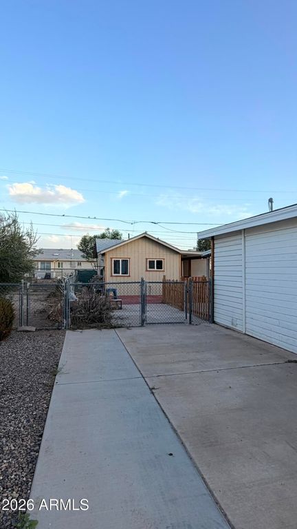 11329 W Duluth Ave Avenue Studio, Youngtown, AZ 85363