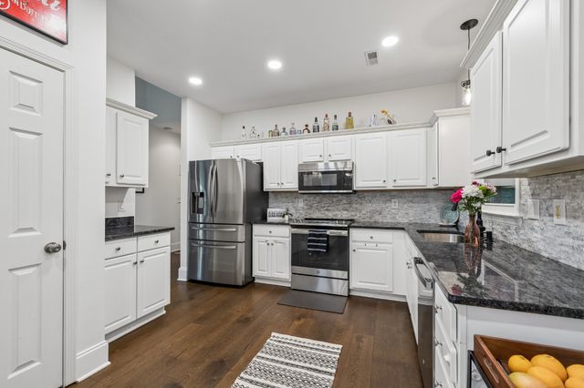 2920 Stewart Campbell Pt, Thompsons Station, TN 37179
