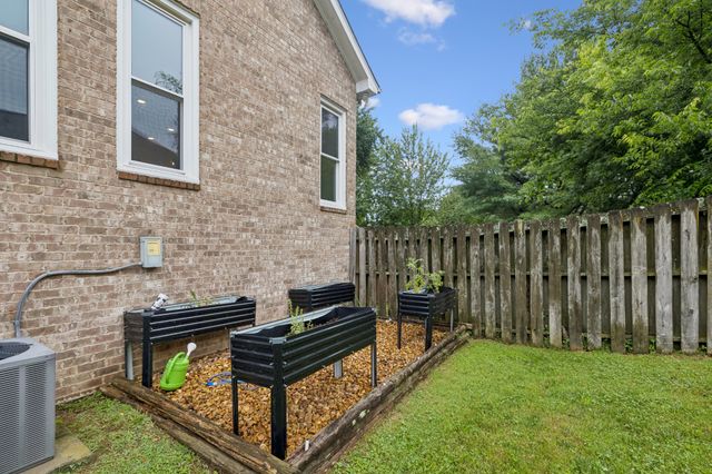 2920 Stewart Campbell Pt, Thompsons Station, TN 37179