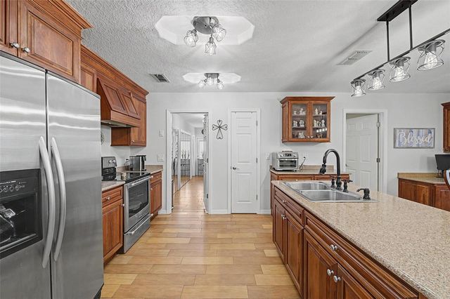 6325 SE SARAH LANE, New Port Richey, FL 34653