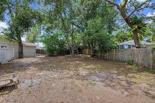 6325 SE SARAH LANE, New Port Richey, FL 34653