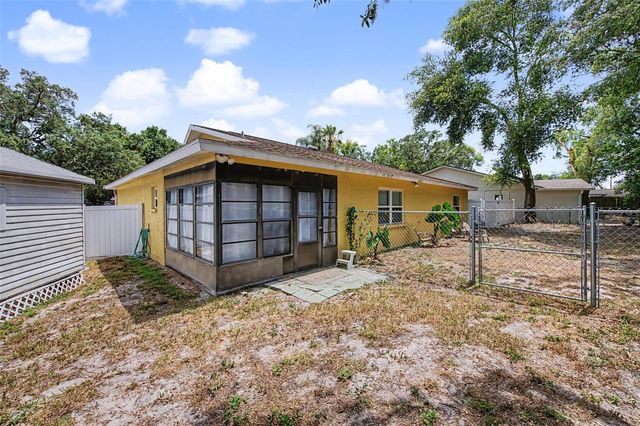 6325 SE SARAH LANE, New Port Richey, FL 34653