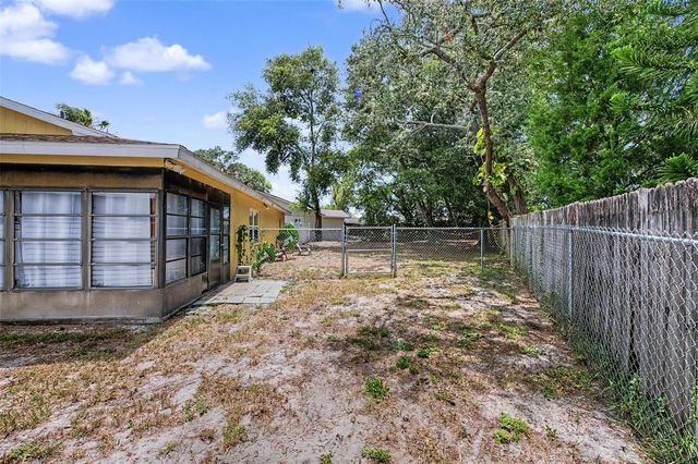 6325 SE SARAH LANE, New Port Richey, FL 34653
