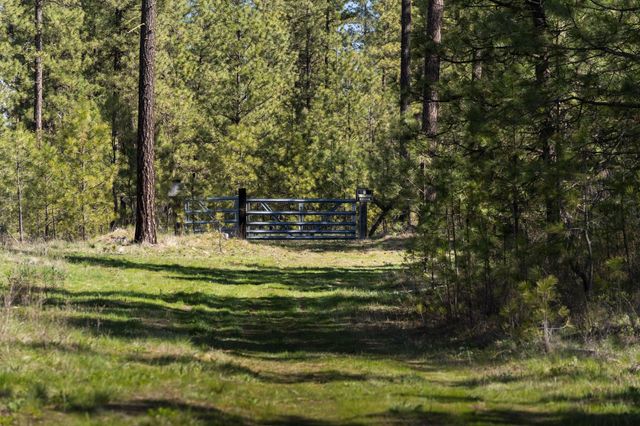 5306 W Curtis Rd, Cheney, WA 99004
