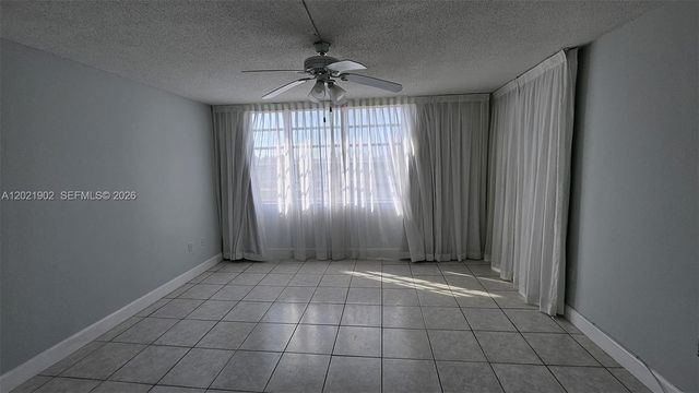 1750 NE 191st St 325-4, Miami, FL 33179
