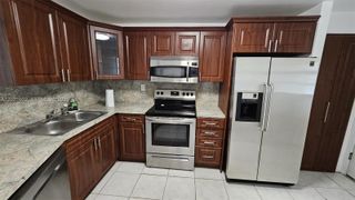 1750 NE 191st St 325-4, Miami, FL 33179