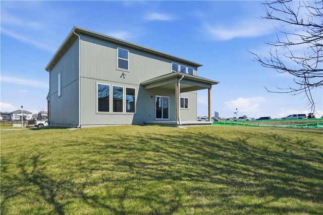 13305 W 179th Street, Overland Park, KS 66013