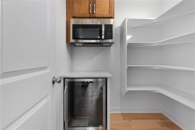 13305 W 179th Street, Overland Park, KS 66013