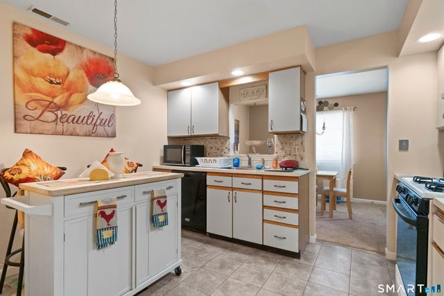 203 Windgate Circle C, Monroe, CT 06468