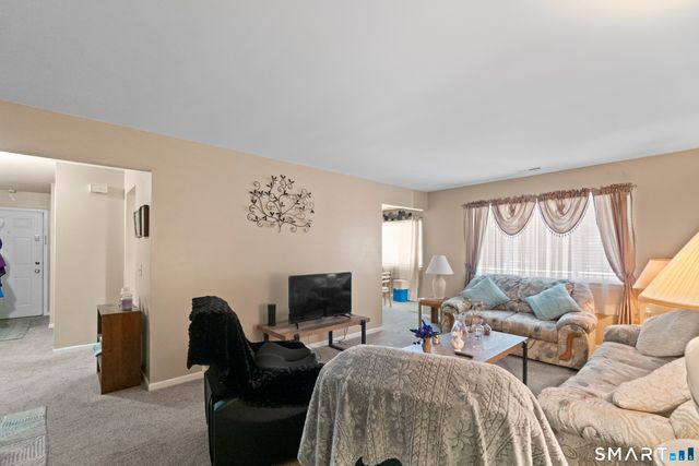 203 Windgate Circle C, Monroe, CT 06468
