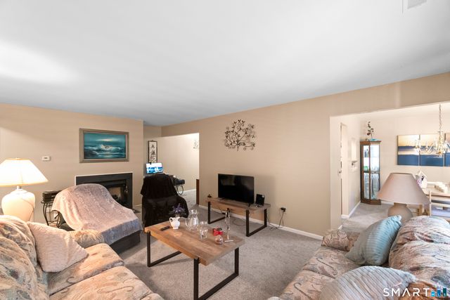 203 Windgate Circle C, Monroe, CT 06468