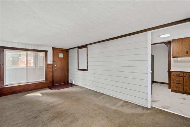 2030 Wesley St, Mckeesport, PA 15132