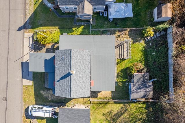 2030 Wesley St, Mckeesport, PA 15132