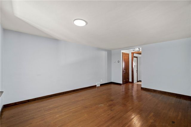2030 Wesley St, Mckeesport, PA 15132